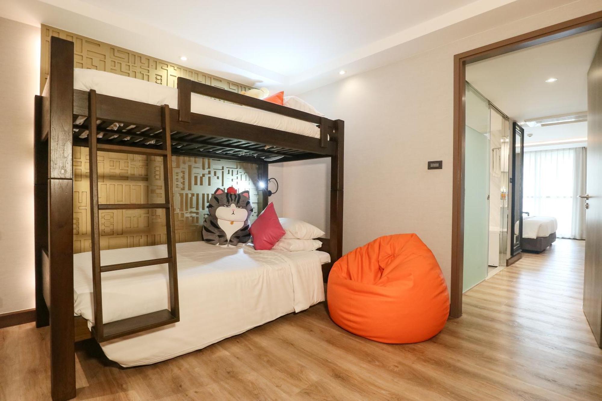 Citrus Suites Sukhumvit 6 By Compass Hospitality Bangkok Kültér fotó