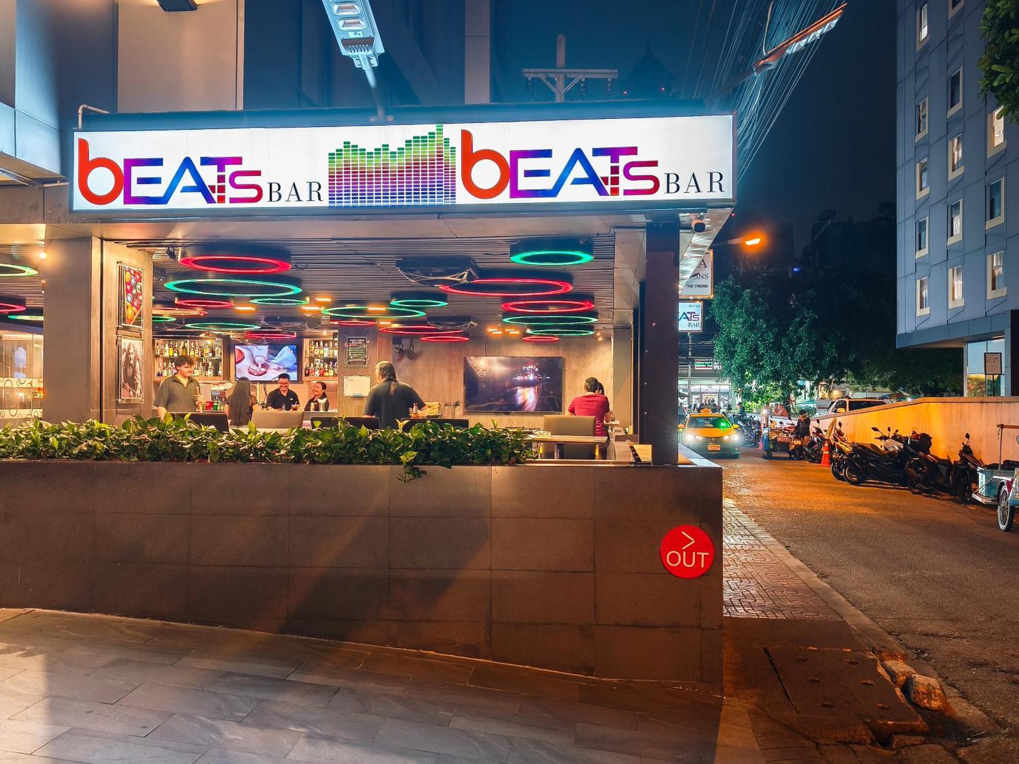 Citrus Suites Sukhumvit 6 By Compass Hospitality Bangkok Kültér fotó
