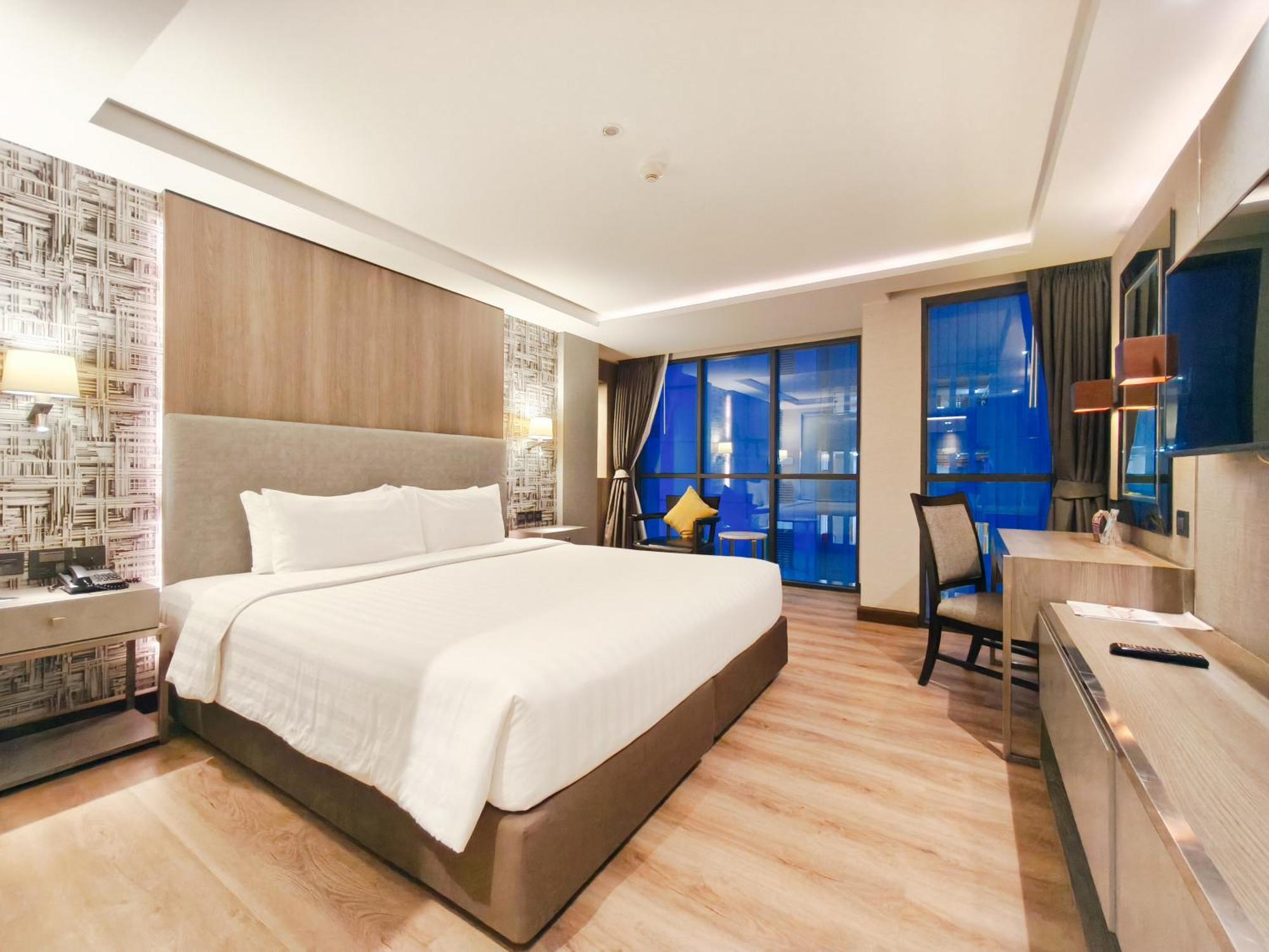 Citrus Suites Sukhumvit 6 By Compass Hospitality Bangkok Kültér fotó